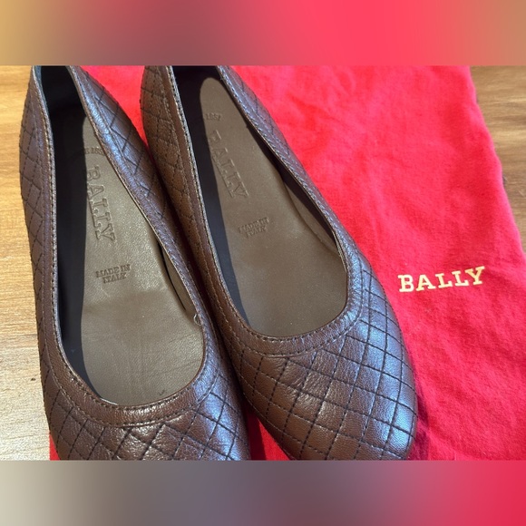 BALLY - Chatel Brown Leather Quilted Ballet Flat Sz 36.5 US Size 6 Made in Italy - Picture 2 of 5